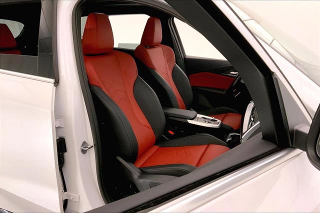 Certified 2025 BMW X1 xDrive28i image 6