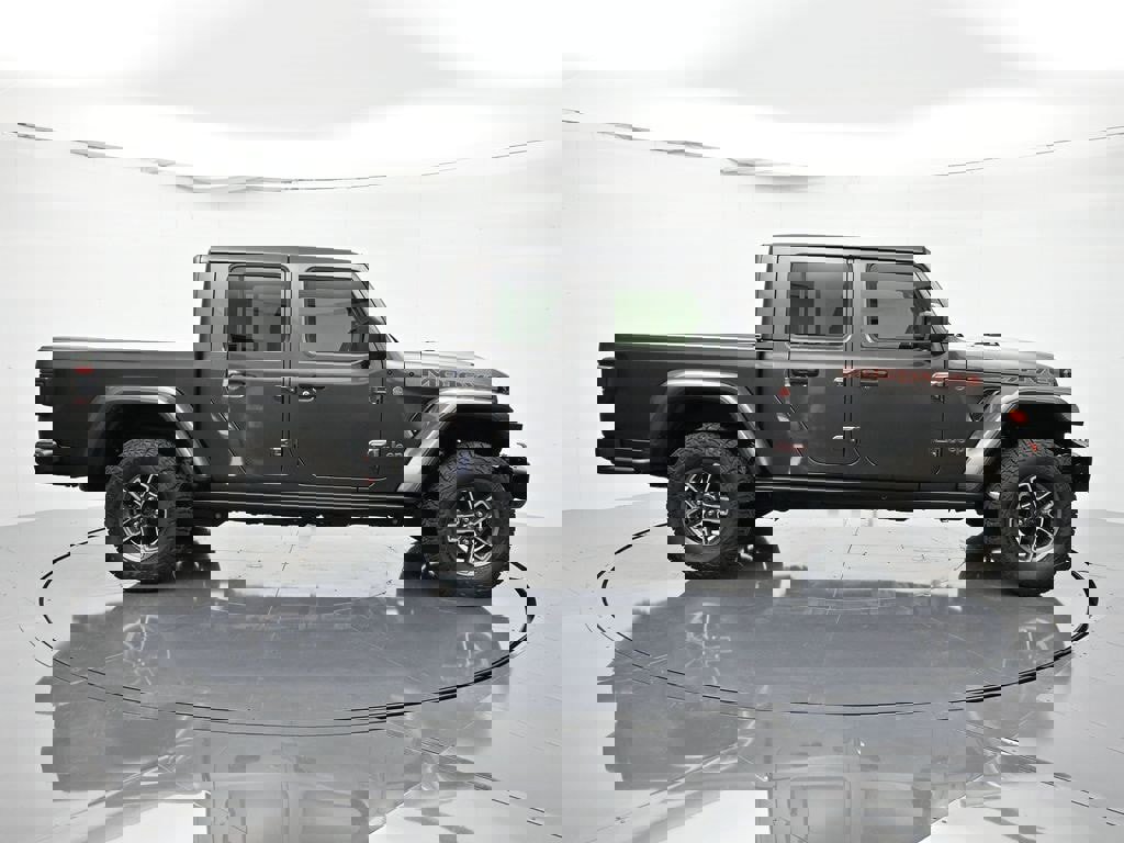 New 2025 Jeep Gladiator Mojave image 4