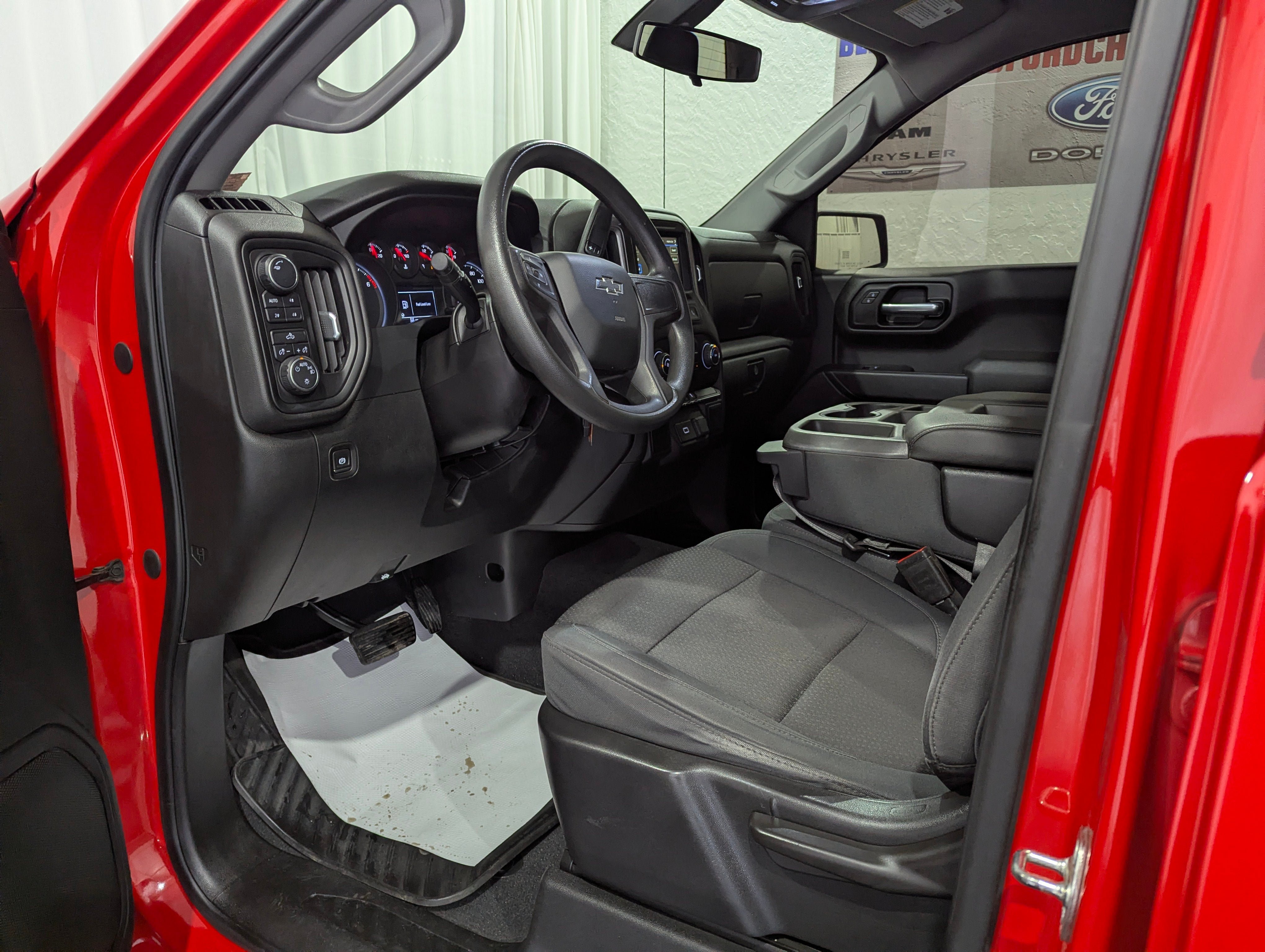 Used 2019 Chevrolet Silverado 1500 Custom Trail Boss w/ Custom Convenience Package AWD/4WD image 14