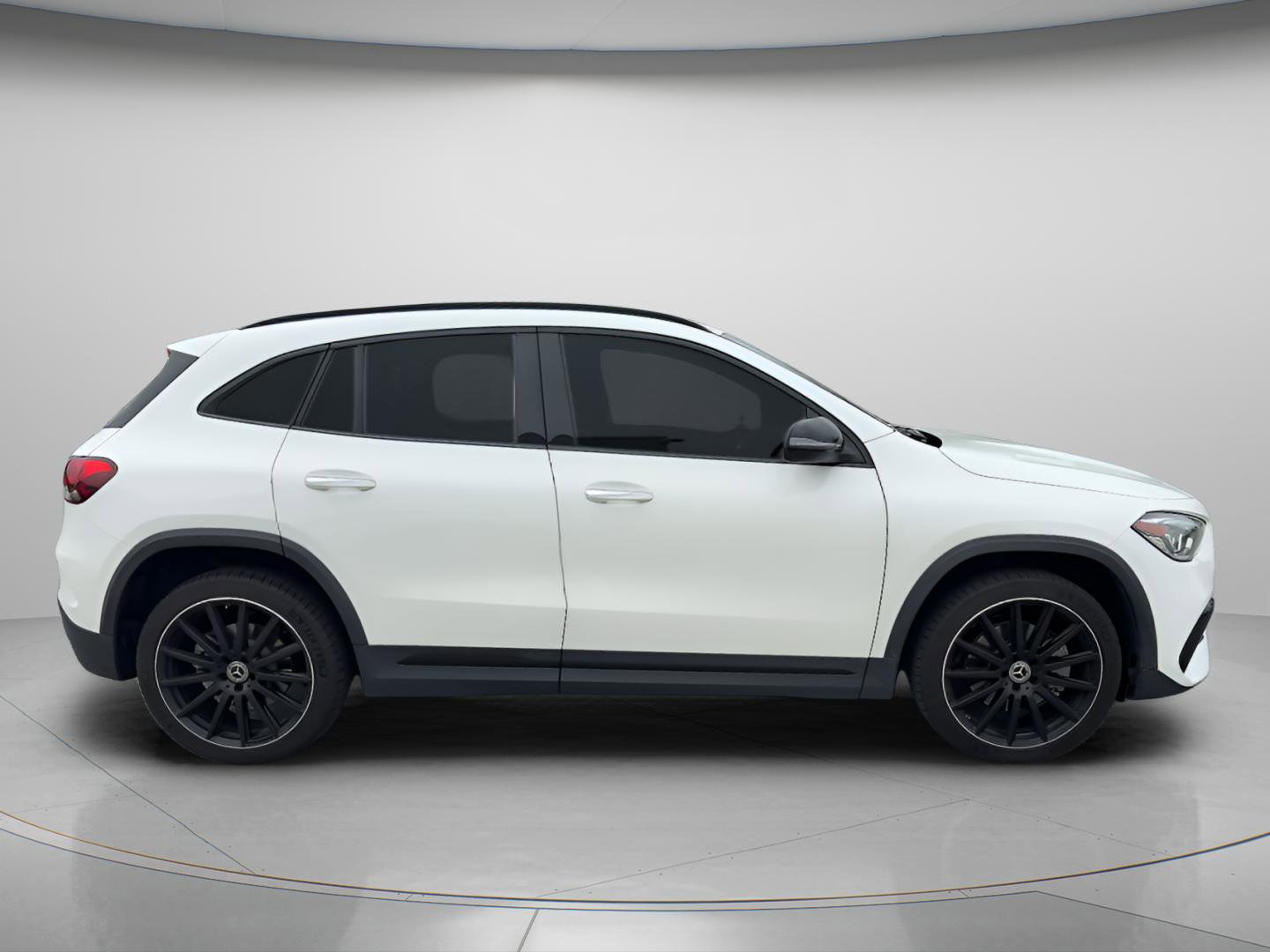 Used 2022 Mercedes-Benz GLA 250 image 13