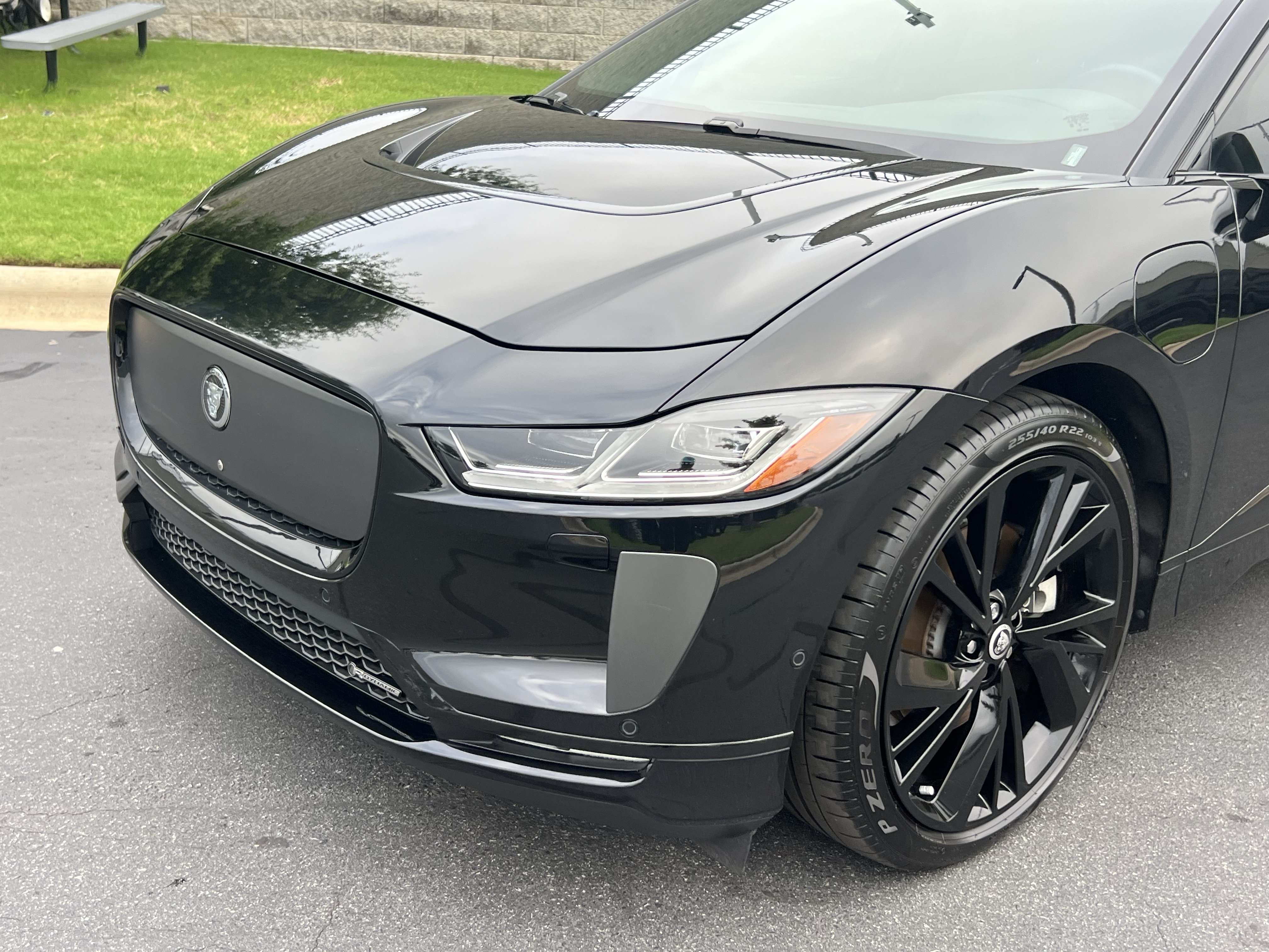 Used 2024 Jaguar I-PACE R-Dynamic HSE AWD/4WD image 12
