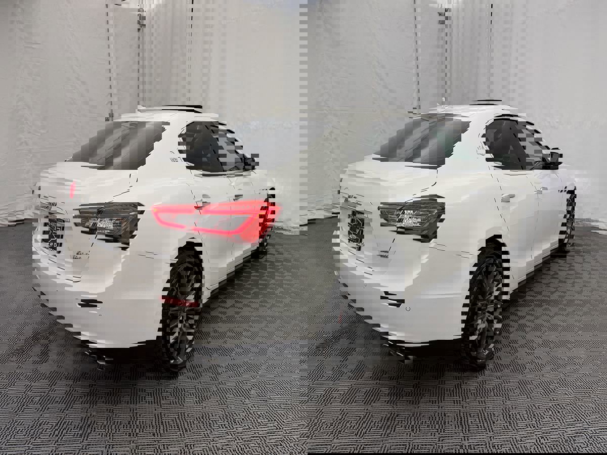 Used 2016 Maserati Ghibli S image 5