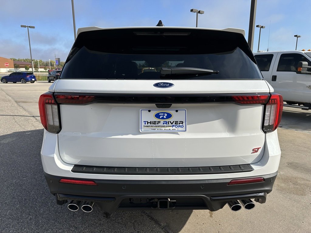 New 2025 Ford Explorer ST w/ Sun And Sound Package image 4