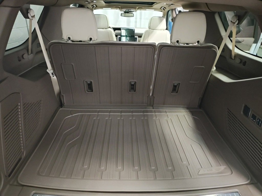 New 2026 GMC Yukon XL Denali w/ Sun & Power Step Package image 16