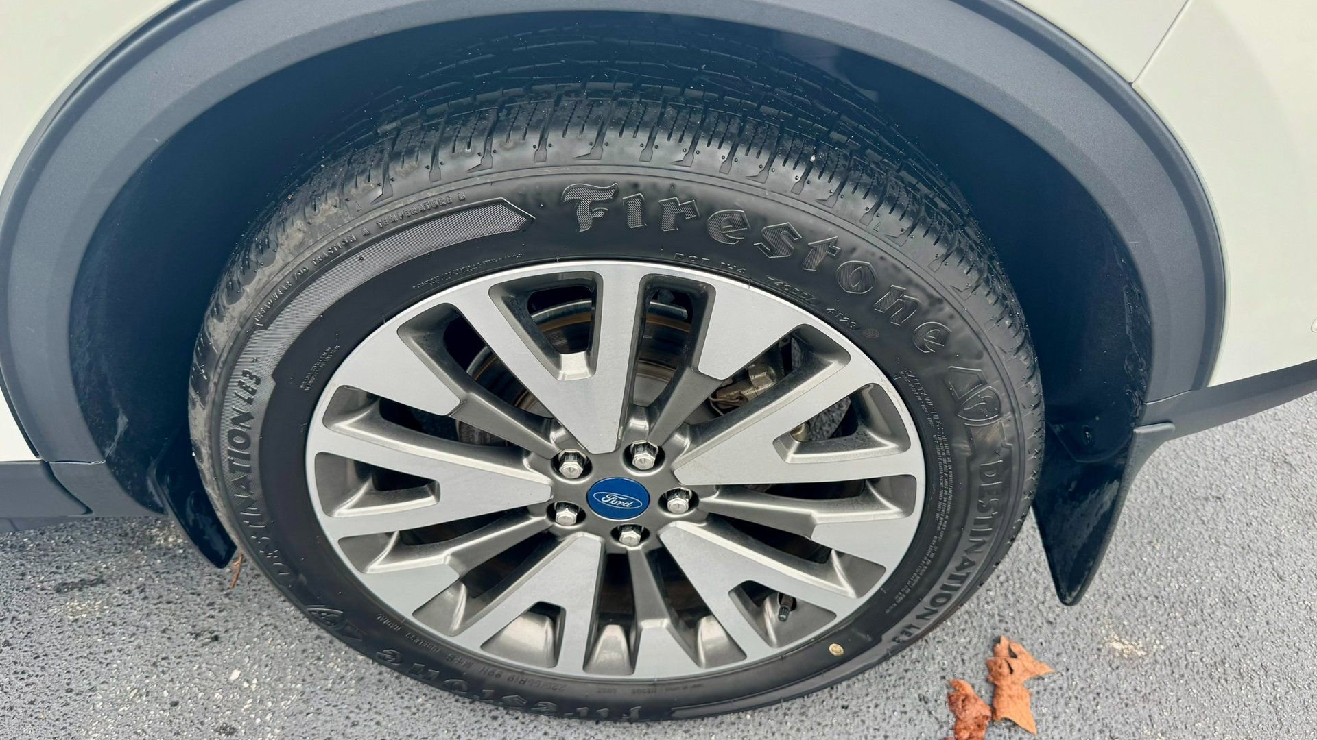 Certified 2020 Ford Escape Titanium image 20