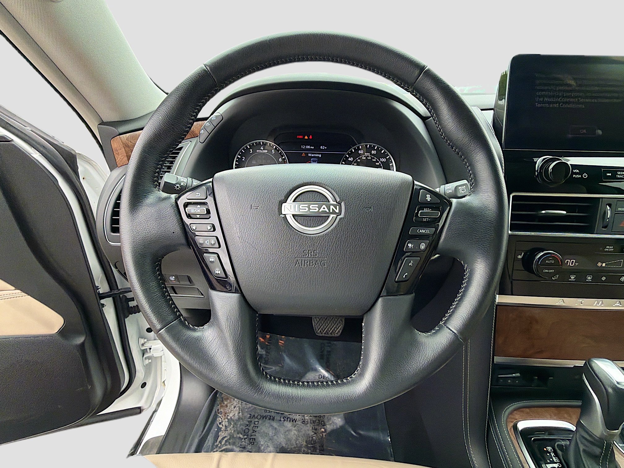 Used 2022 Nissan Armada SL image 39