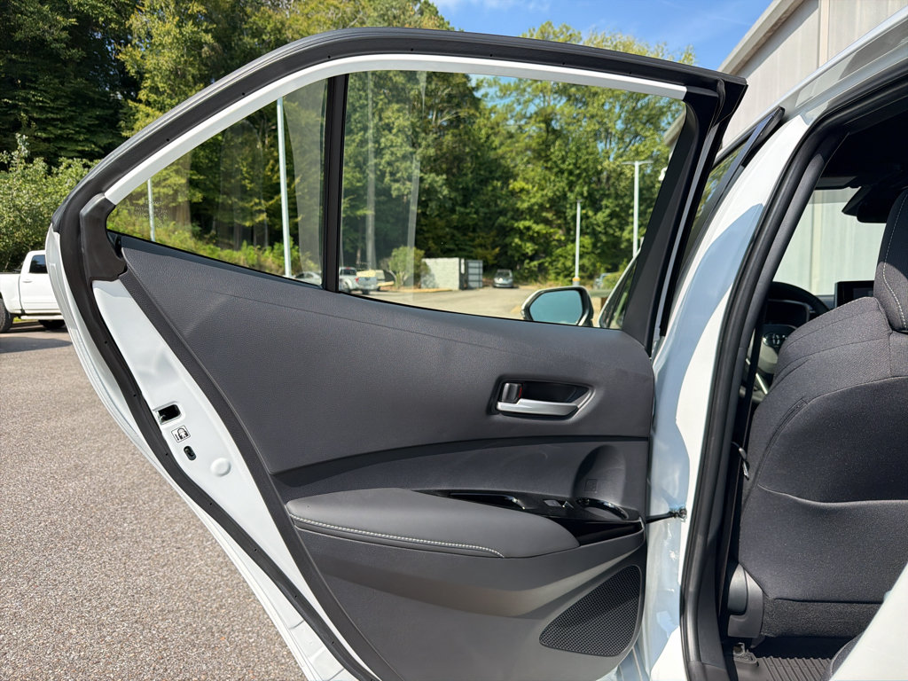 Used 2024 Toyota Corolla SE FWD image 12