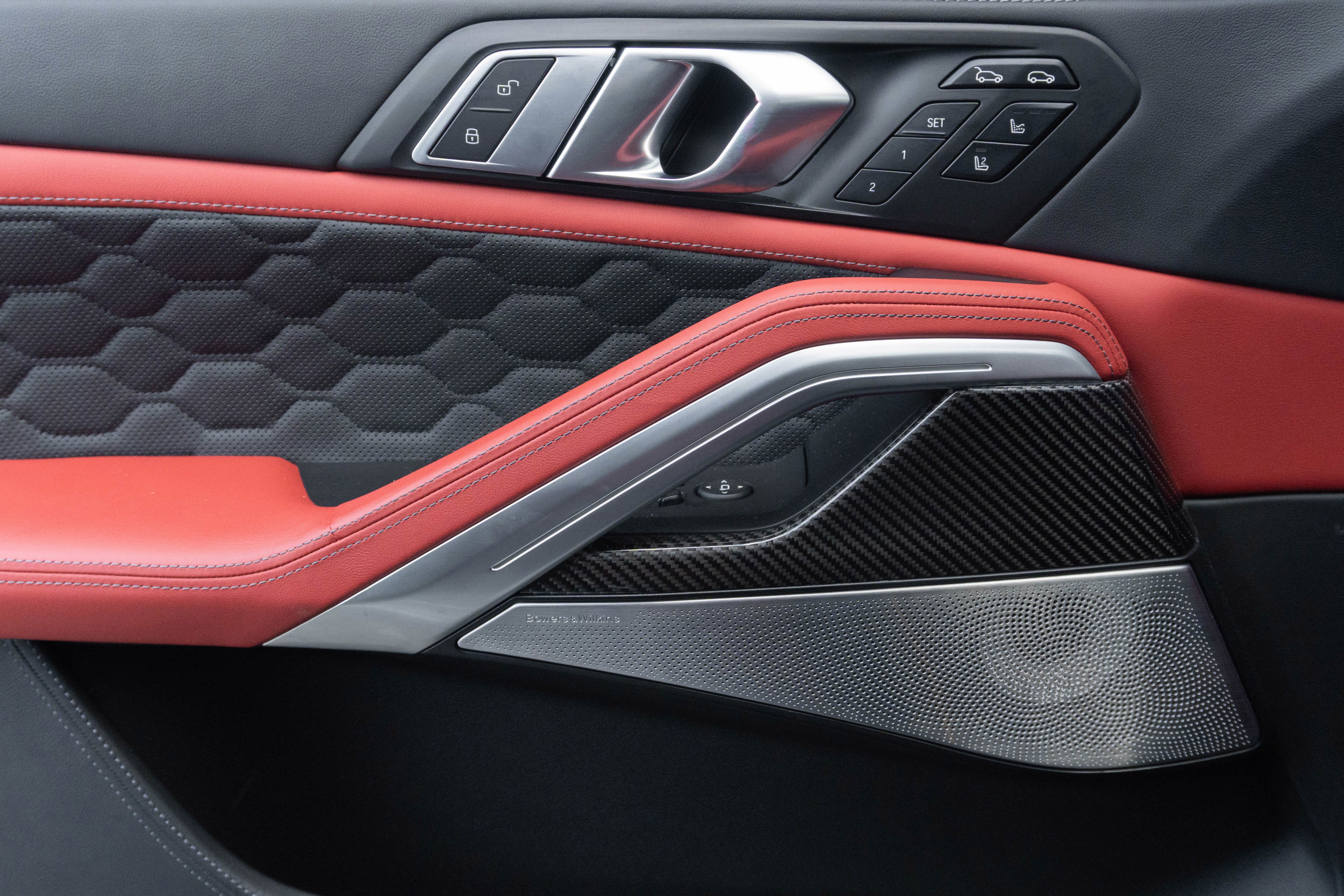 Used 2026 BMW X6 M Competition w/ Executive Package image 31