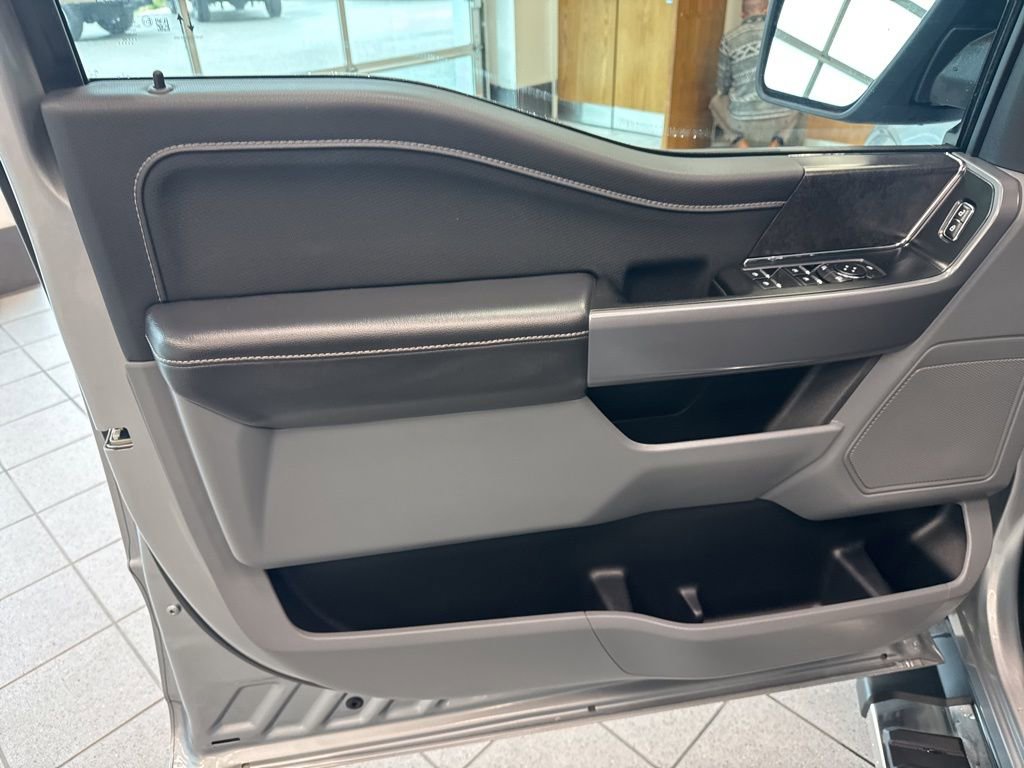 Used 2025 Ford F150 XLT w/ Equipment Group 301A Standard image 12