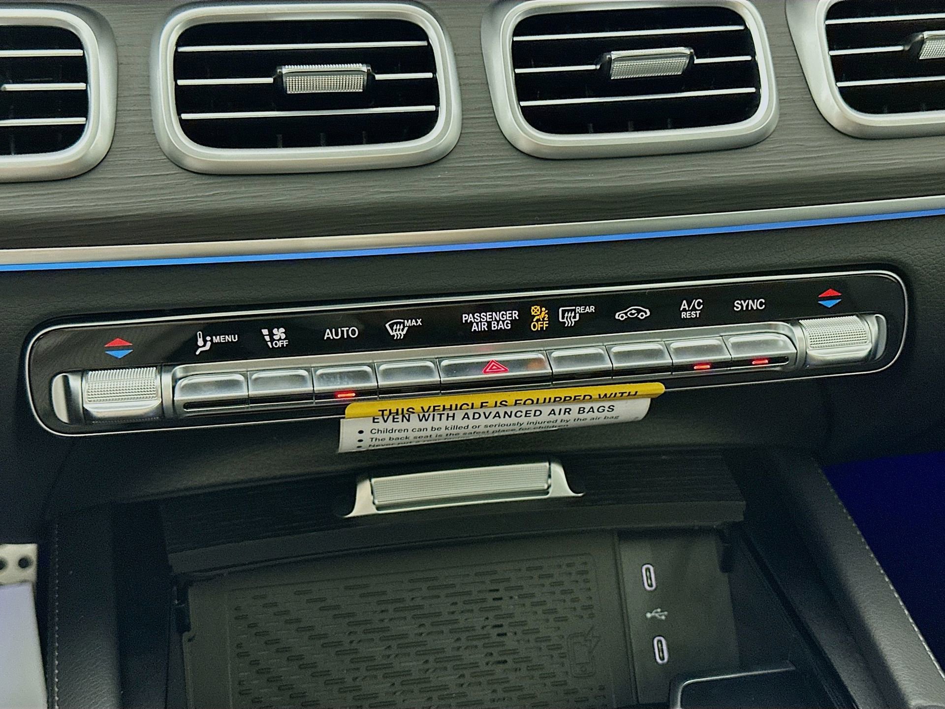 New 2026 Mercedes-Benz GLS 450 4MATIC image 17