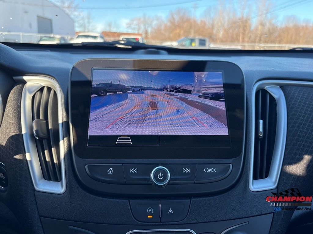 Used 2024 Chevrolet Malibu LT image 21