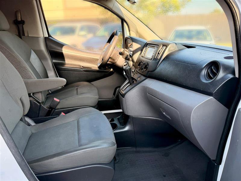 Used 2015 Nissan NV200 SV w/ Technology Package FWD image 14