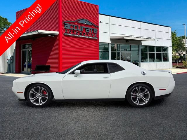 Used 2020 Dodge Challenger R/T RWD image 2