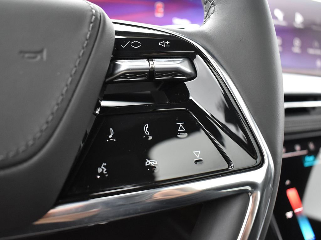 Certified 2026 Cadillac Escalade Platinum Sport w/ LPO, ONYX Package image 17