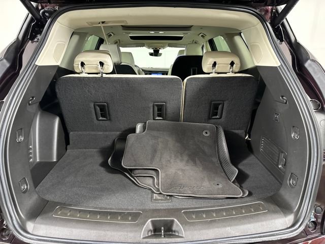 Used 2022 Buick Enclave Avenir image 27