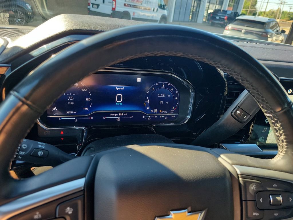 Used 2025 Chevrolet Silverado 1500 LT AWD/4WD image 28