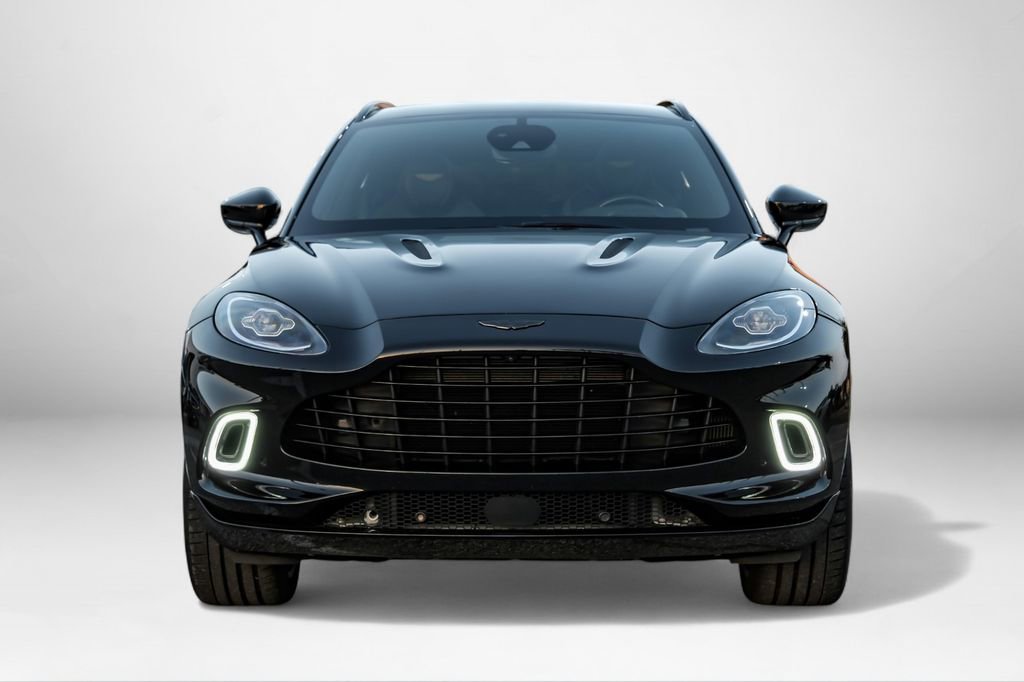Used 2021 Aston Martin DBX image 3
