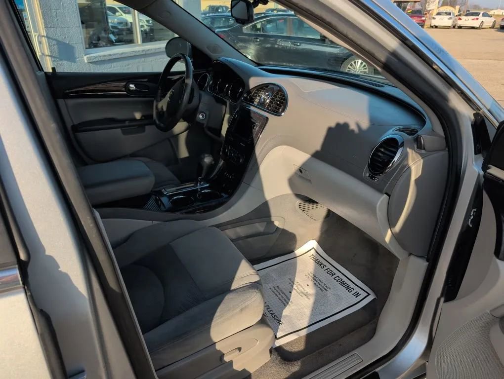 Used 2017 Buick Enclave Convenience image 25
