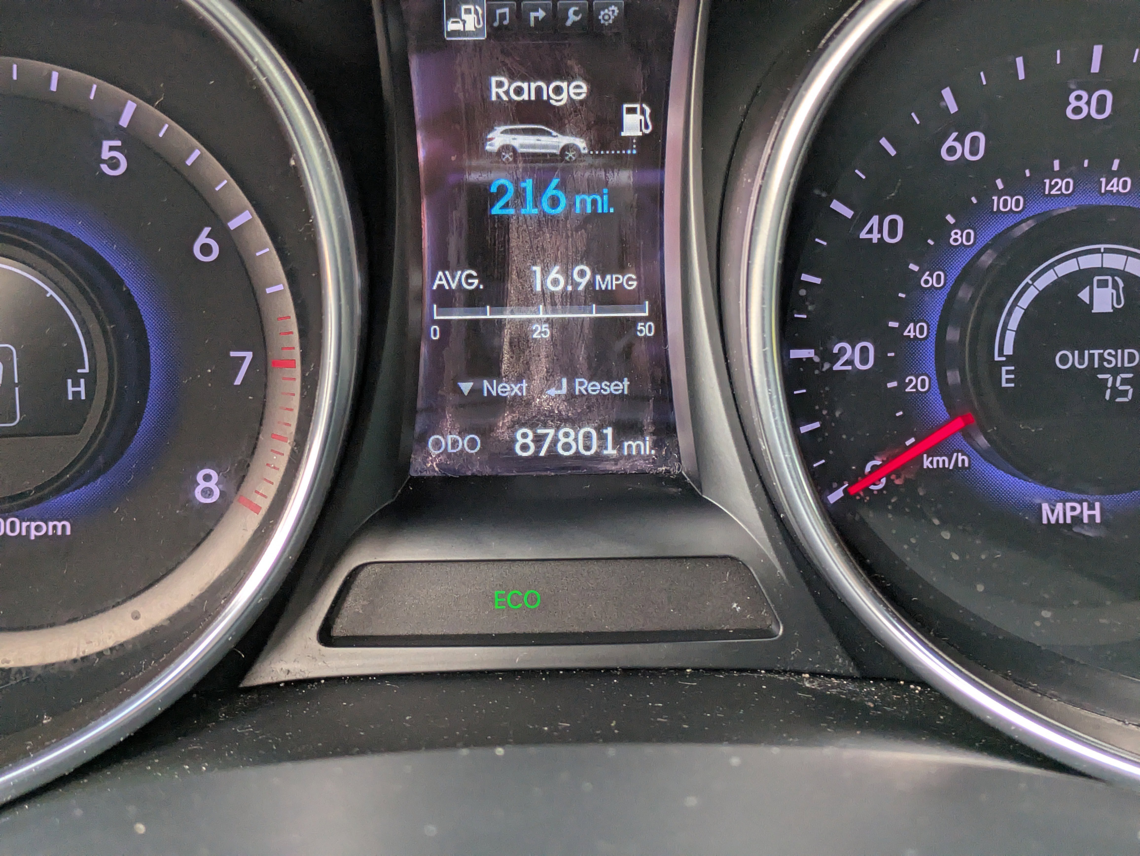 Used 2014 Hyundai Santa Fe Limited image 28