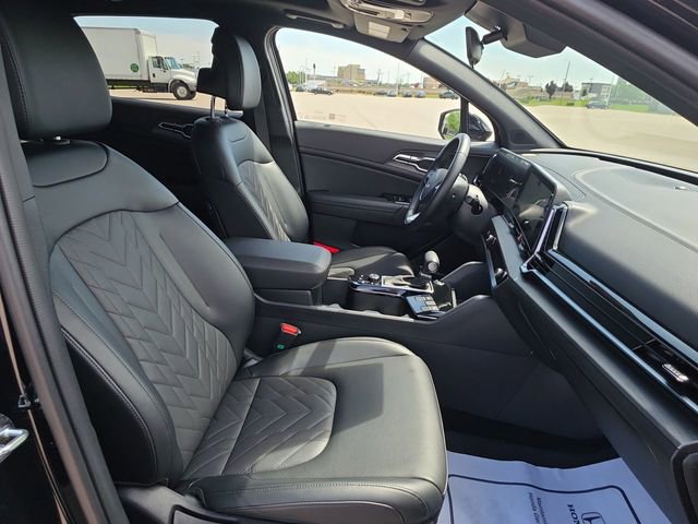 Used 2025 Kia Sportage X-Line w/ Premium Package AWD/4WD image 32