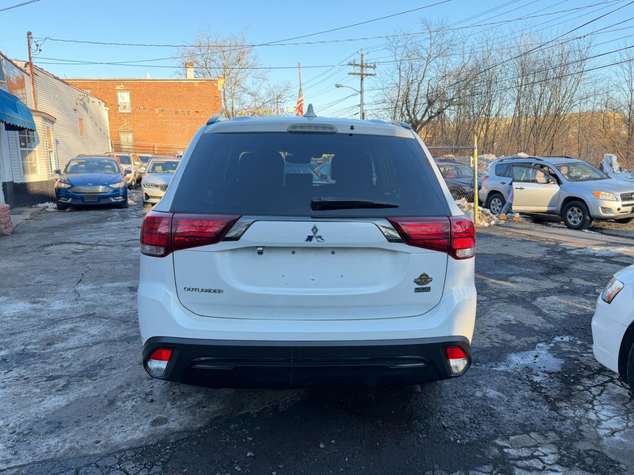 Used 2020 Mitsubishi Outlander LE FWD image 9