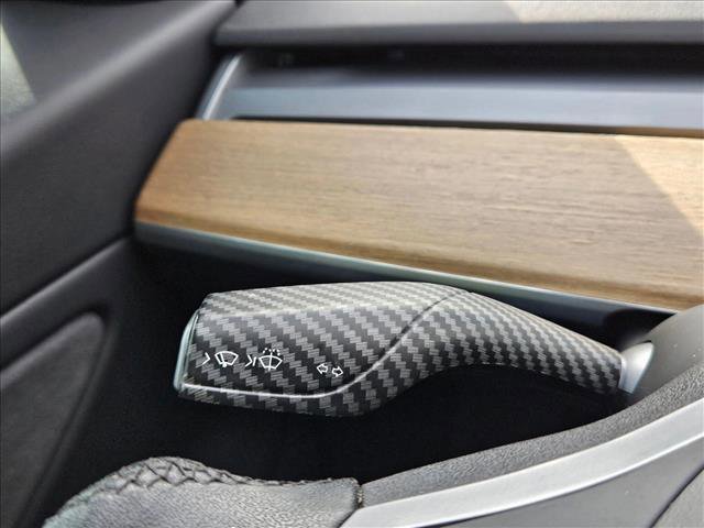 Used 2019 Tesla Model 3 Standard Range Plus image 24