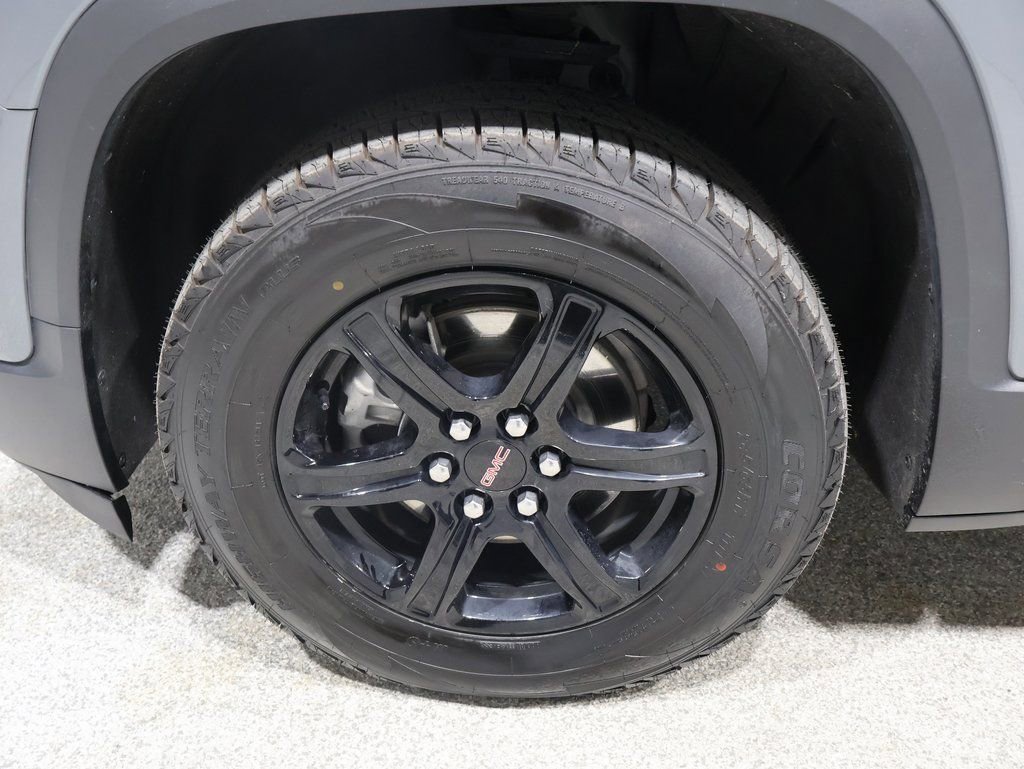 Used 2022 GMC Acadia AT4 image 13