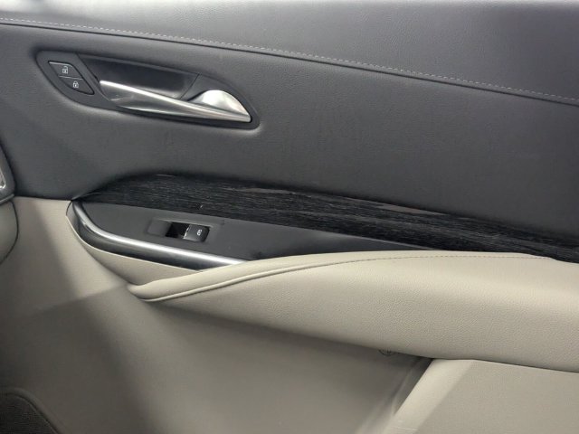 Used 2023 Cadillac XT4 Premium Luxury FWD image 26