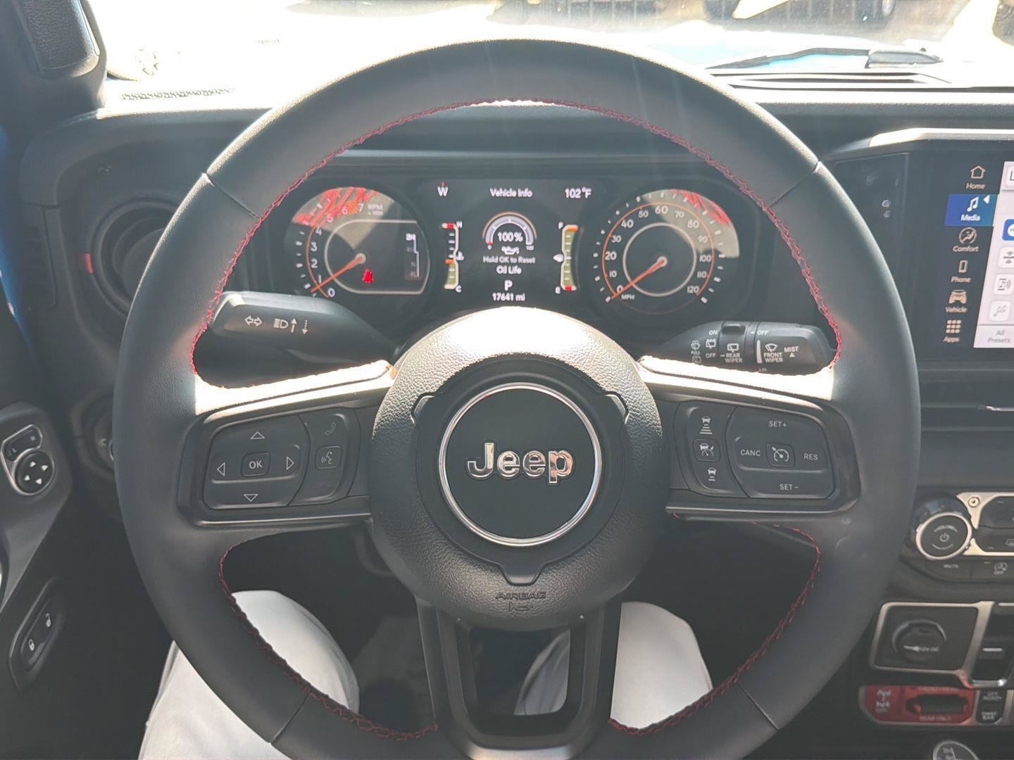 Used 2024 Jeep Wrangler Unlimited Rubicon AWD/4WD image 28