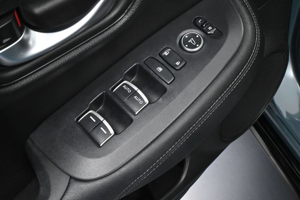 Used 2024 Honda HR-V EX-L image 14