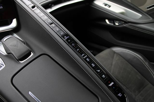 Used 2023 Chevrolet Corvette Stingray Preferred Conv w/ Z51 Performance Package RWD image 21