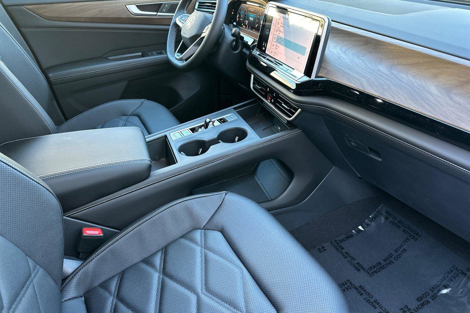 New 2026 Volkswagen Atlas SE image 16