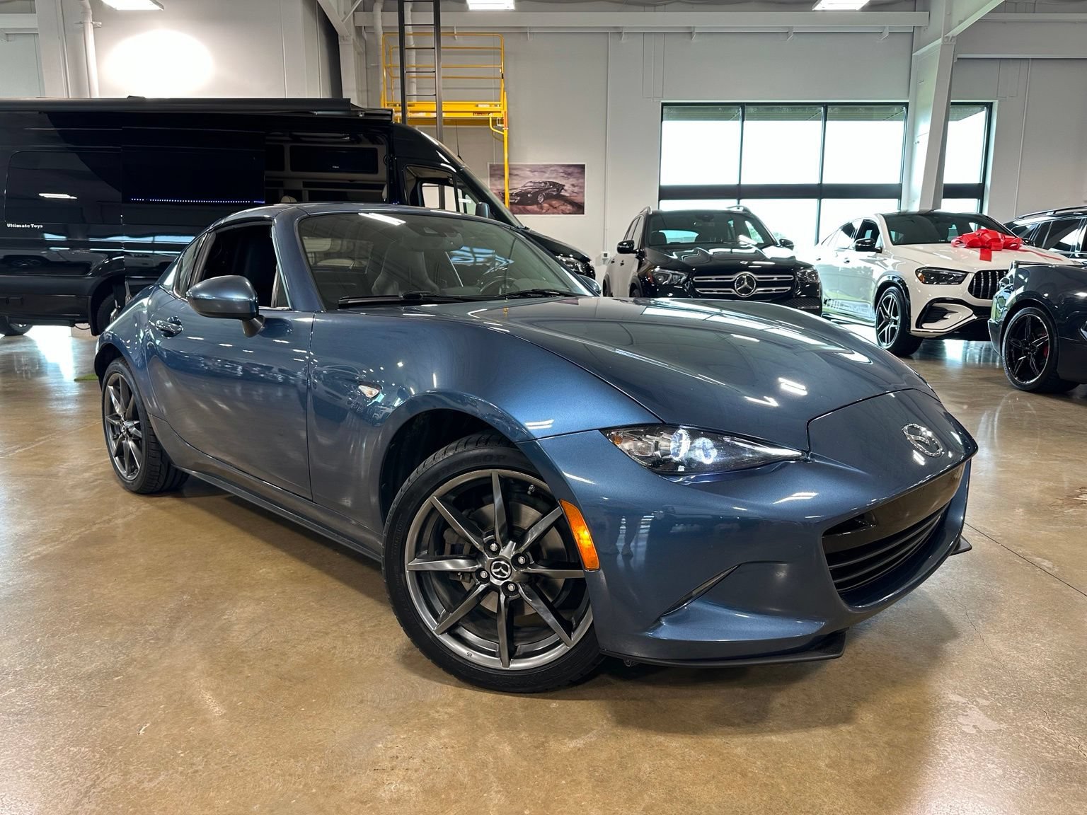Used 2019 MAZDA MX-5 Miata RF Grand Touring RWD image 2