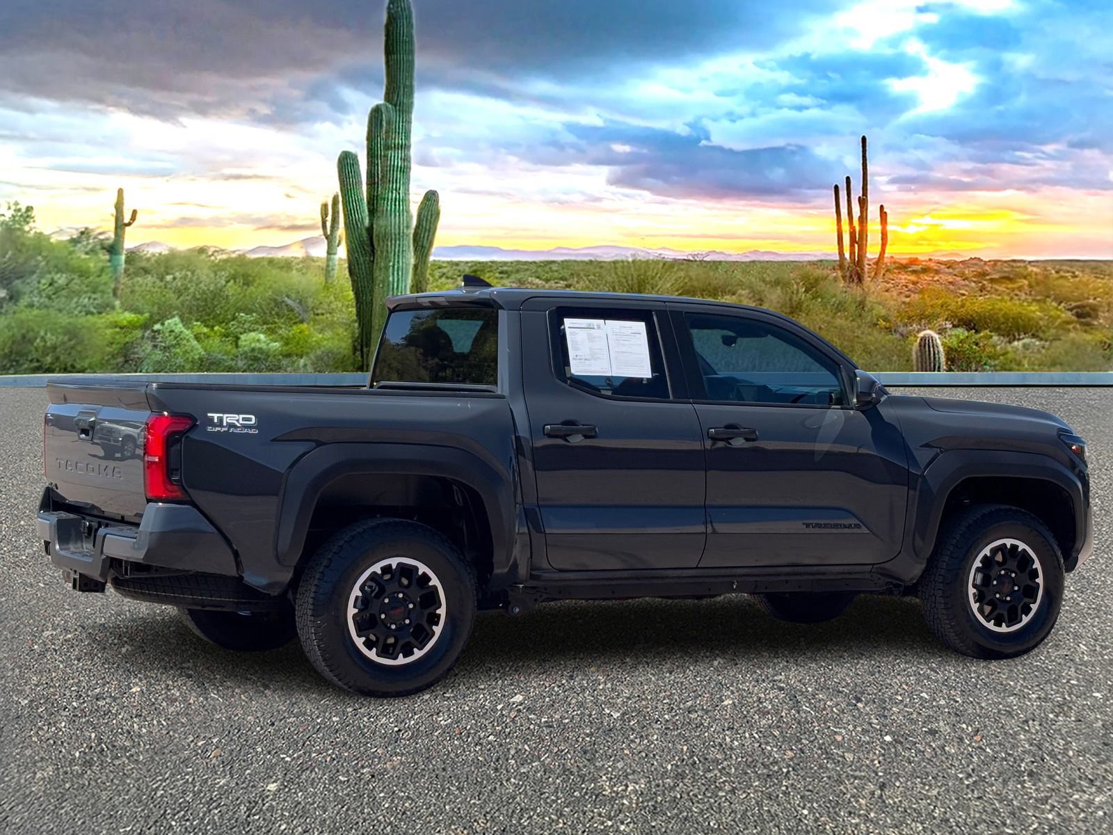 Used 2025 Toyota Tacoma TRD Off-Road AWD/4WD image 5