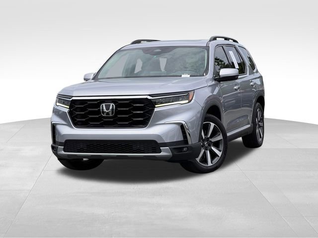 Used 2023 Honda Pilot Touring image 6