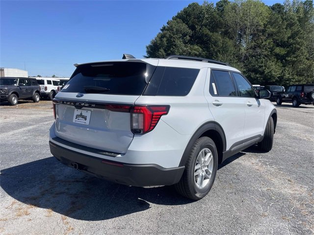 New 2025 Ford Explorer Active image 3