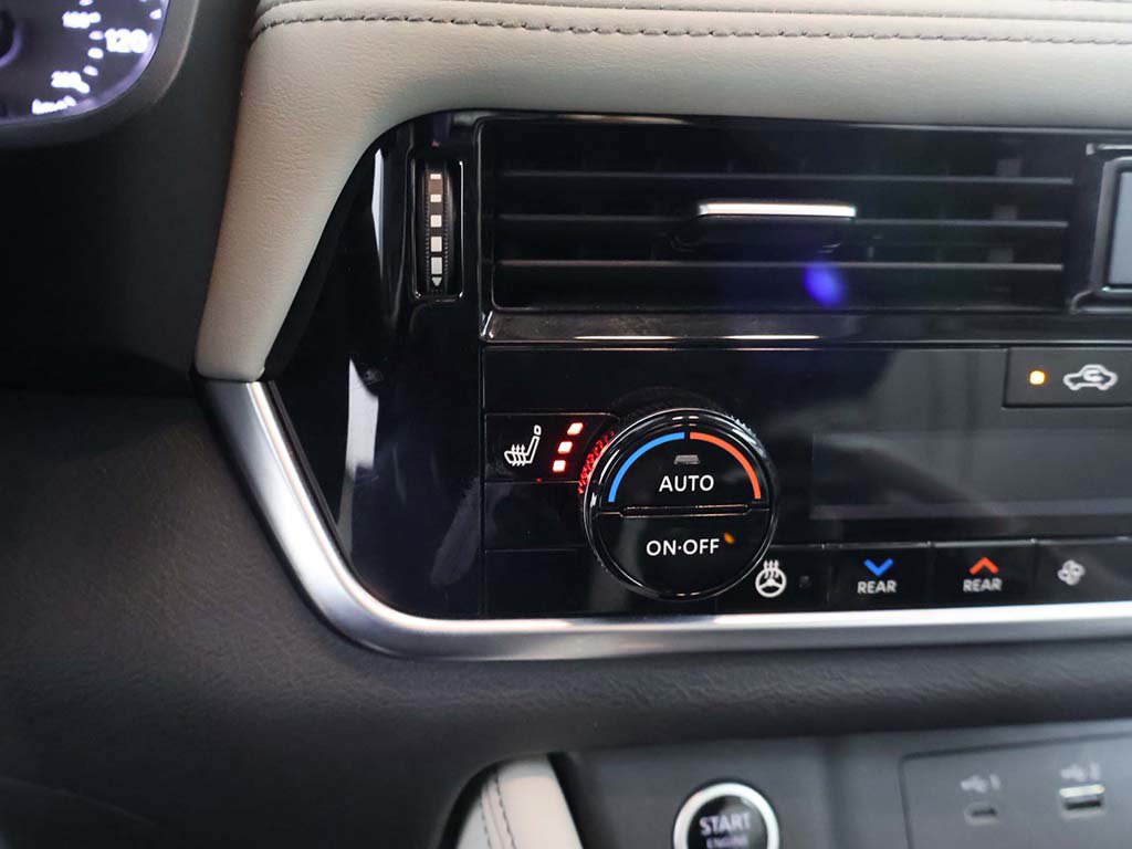 Used 2023 Nissan Rogue SL w/ SL Premium Package FWD image 49