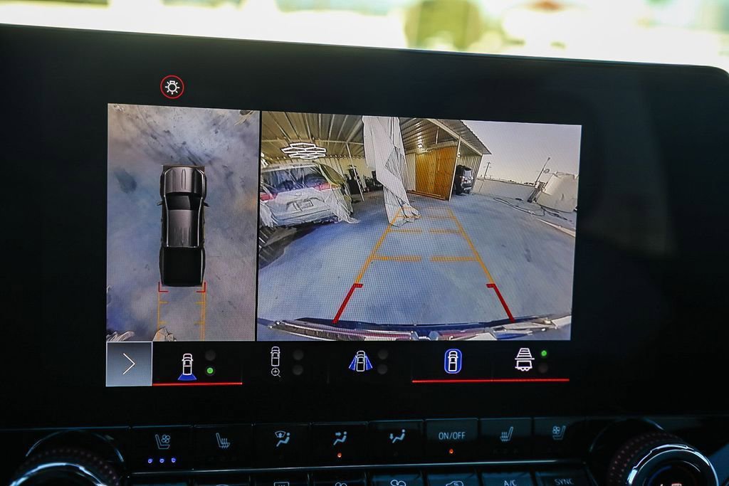 Used 2023 GMC Canyon AT4X image 26