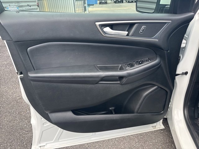 Used 2023 Ford Edge SEL w/ Convenience Package image 11