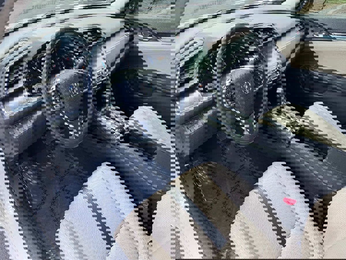 Used 2018 Honda Civic Touring image 15