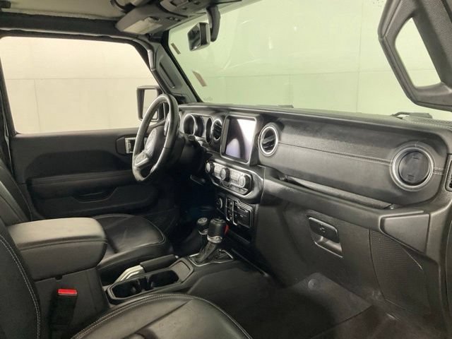 Used 2022 Jeep Wrangler Unlimited Sahara w/ Cold Weather Group AWD/4WD image 24
