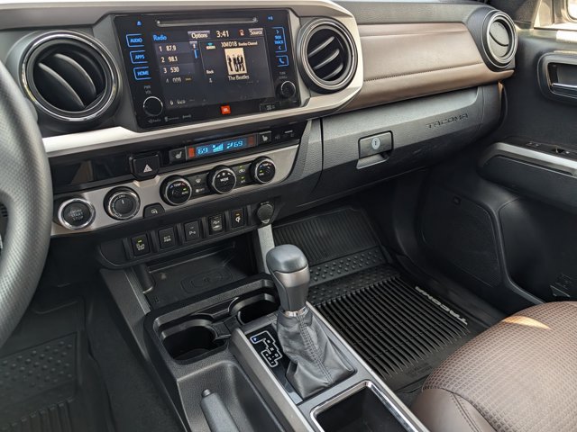 Used 2017 Toyota Tacoma Limited w/ Tow Package AWD/4WD image 24