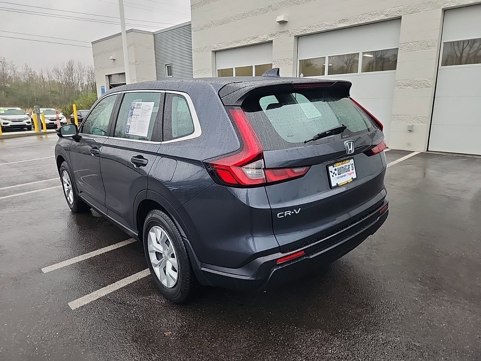 Used 2024 Honda CR-V LX image 4