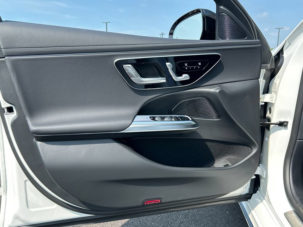New 2026 Mercedes-Benz E 350 4MATIC Sedan image 10