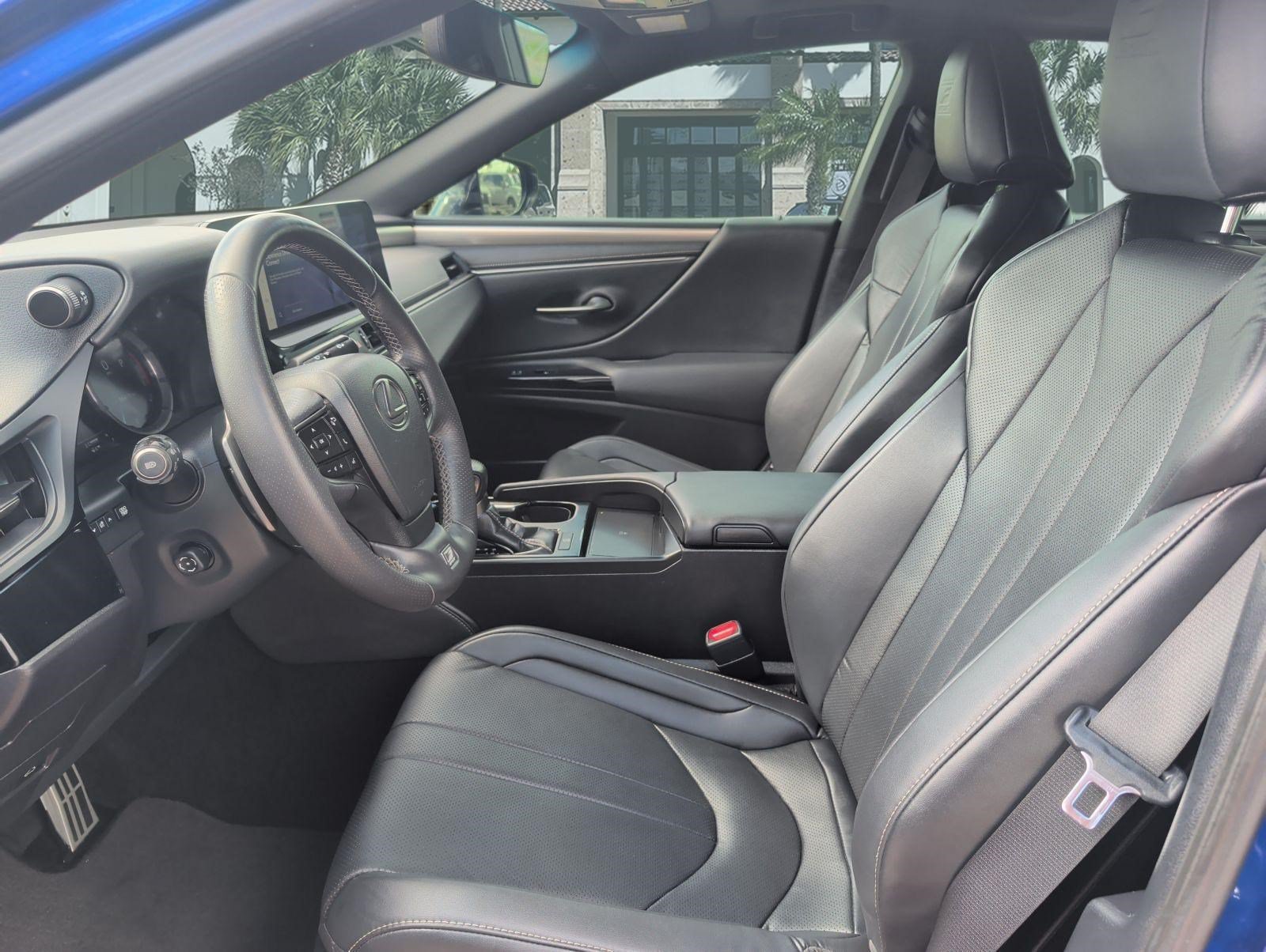 Certified 2023 Lexus ES 350 F Sport w/ Accessory Package (Z2) FWD image 11