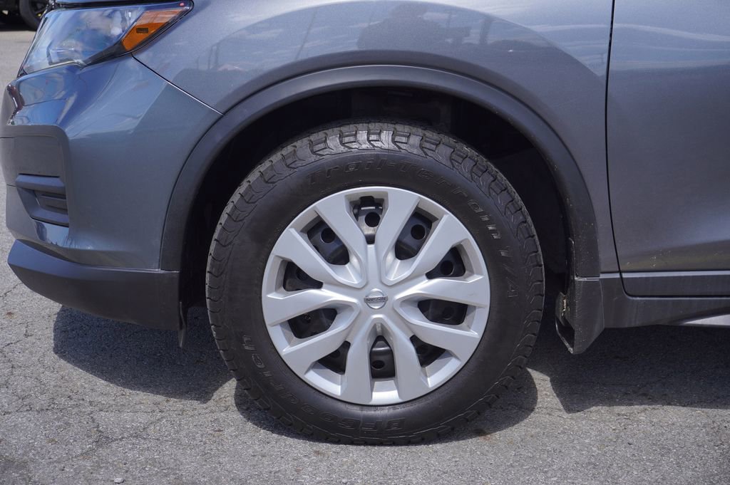 Used 2020 Nissan Rogue S AWD/4WD image 10