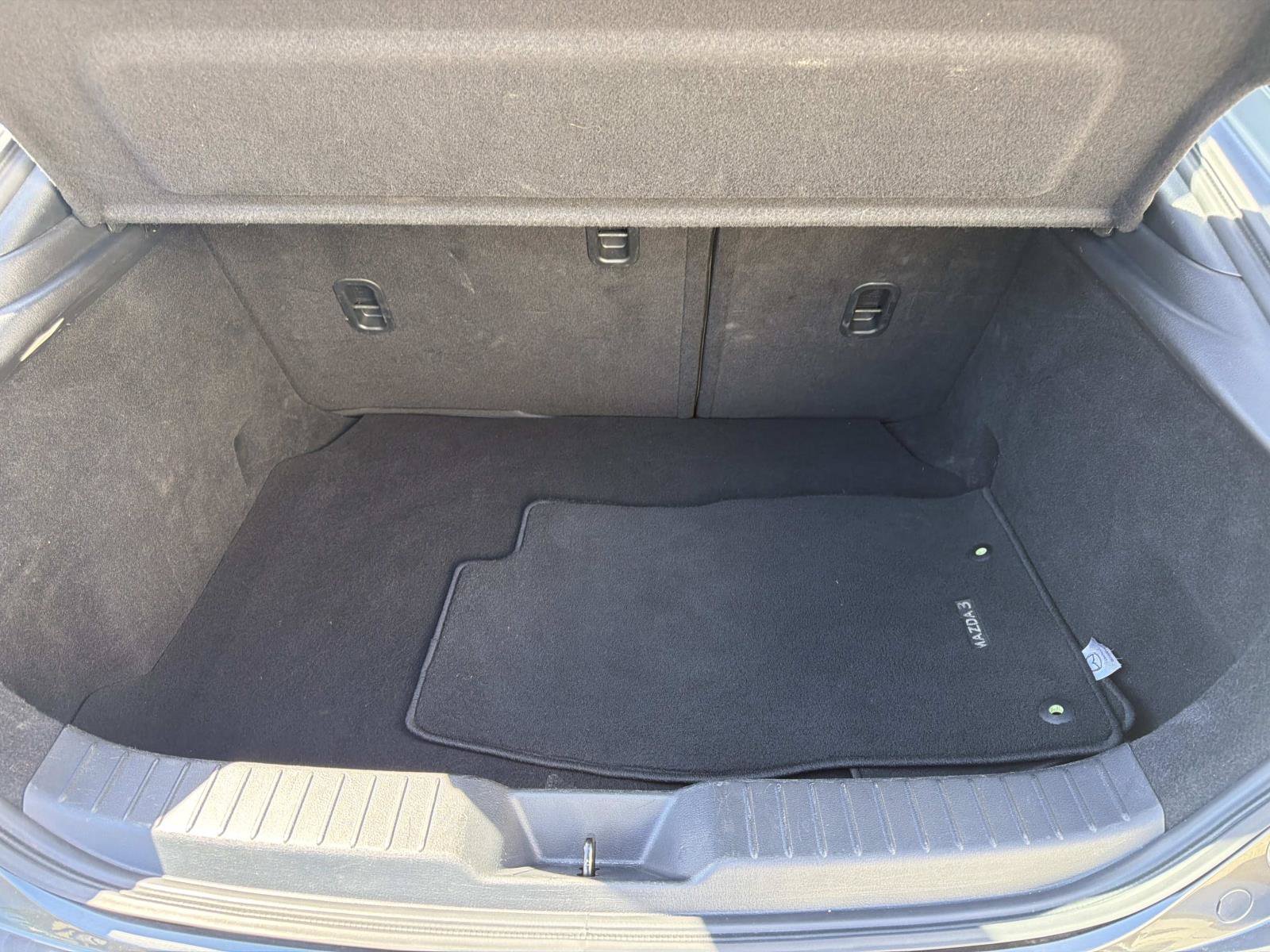 Used 2024 MAZDA MAZDA3 s FWD image 5
