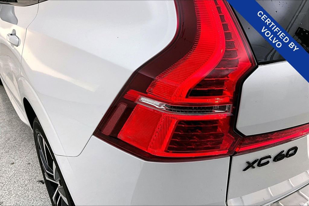Used 2023 Volvo XC60 B5 Ultimate w/ Protection Package Premier image 40