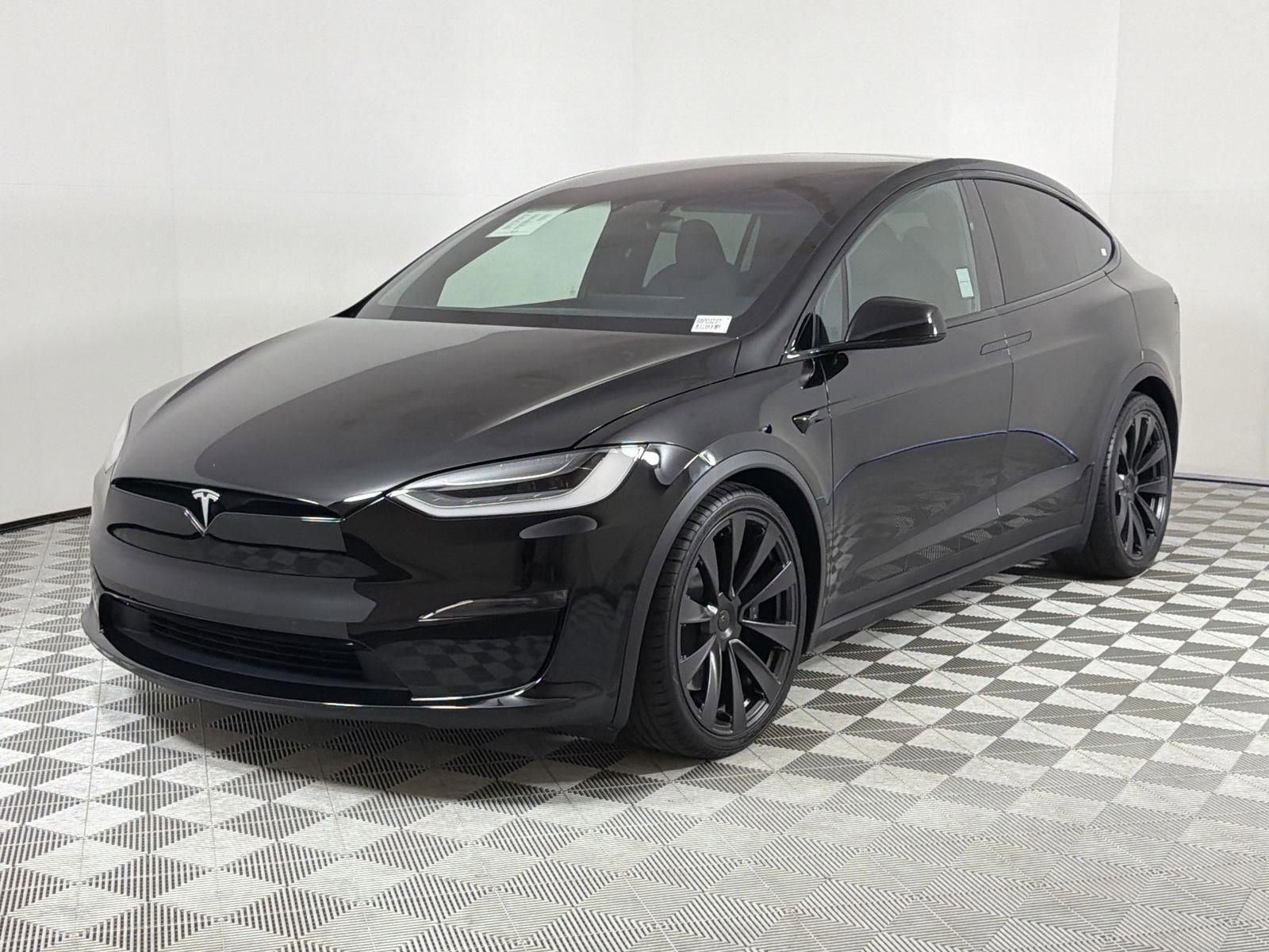 Used 2022 Tesla Model X Plaid image 1