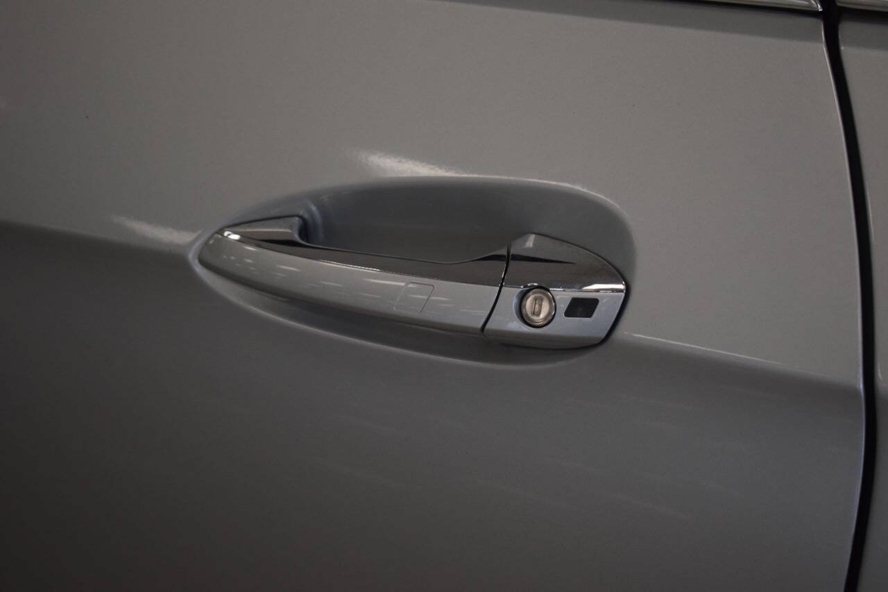 Used 2011 Mercedes-Benz E 550 Coupe image 15